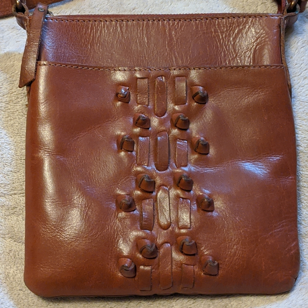 Noonday Indus Leather Crossbody